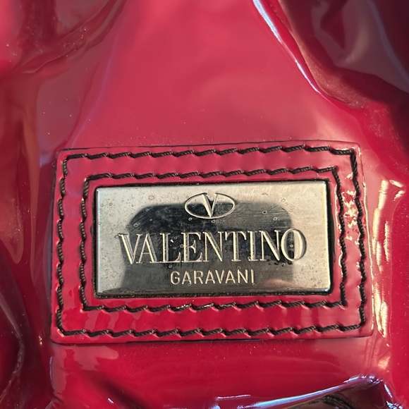 VALENTINO GARAVANI Maroon Patant Leather Hobo Shoulder Tote Bag NEW - Picture 6 of 11